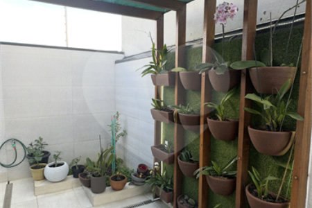 Casa à venda com 3 quartos, sendo 1 suíte, no condomínio Jardim Residencial Dona Maria José, Indaiatuba - SP