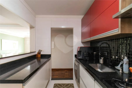 Apartamento à venda com 3 quartos em Vila Pompéia, São Paulo, SP