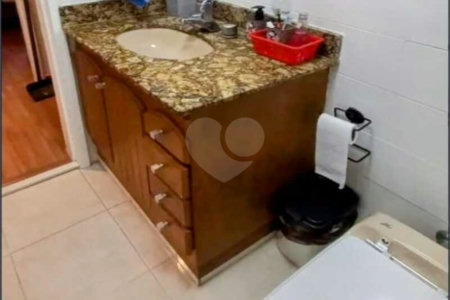 Apartamento à venda com 3 quartos, sendo 1 suíte, em Laranjeiras, Rio de Janeiro, RJ