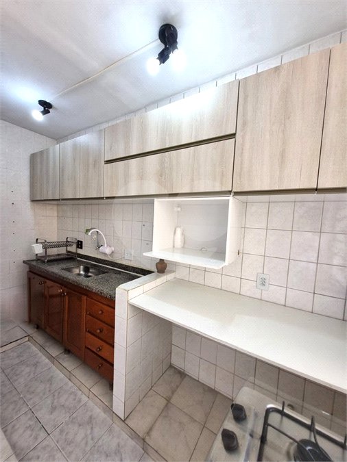 Sobrado à venda com 3 quartos, sendo 1 suíte,  em Jardim Ester Yolanda, São Paulo, SP