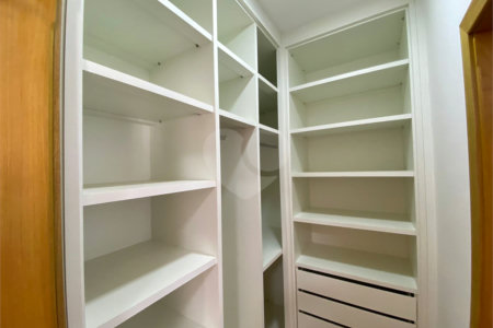 Casa térrea para venda no condomínio Residencial Quebec
