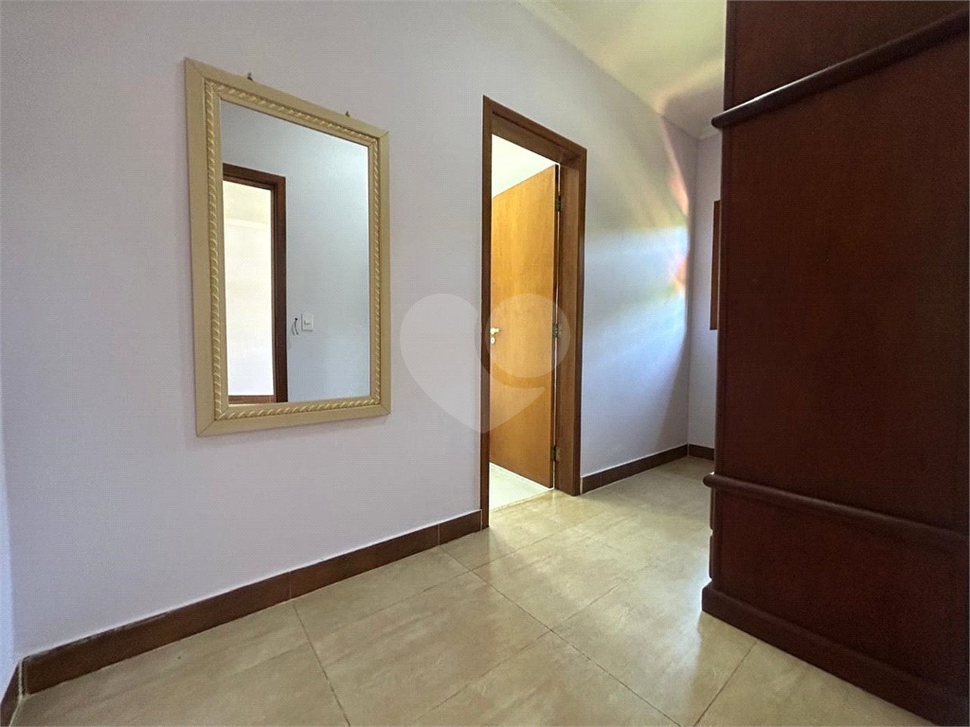 Casa à venda com 3 quartos, sendo 1 suíte, em Shamballa Village, Itu, SP