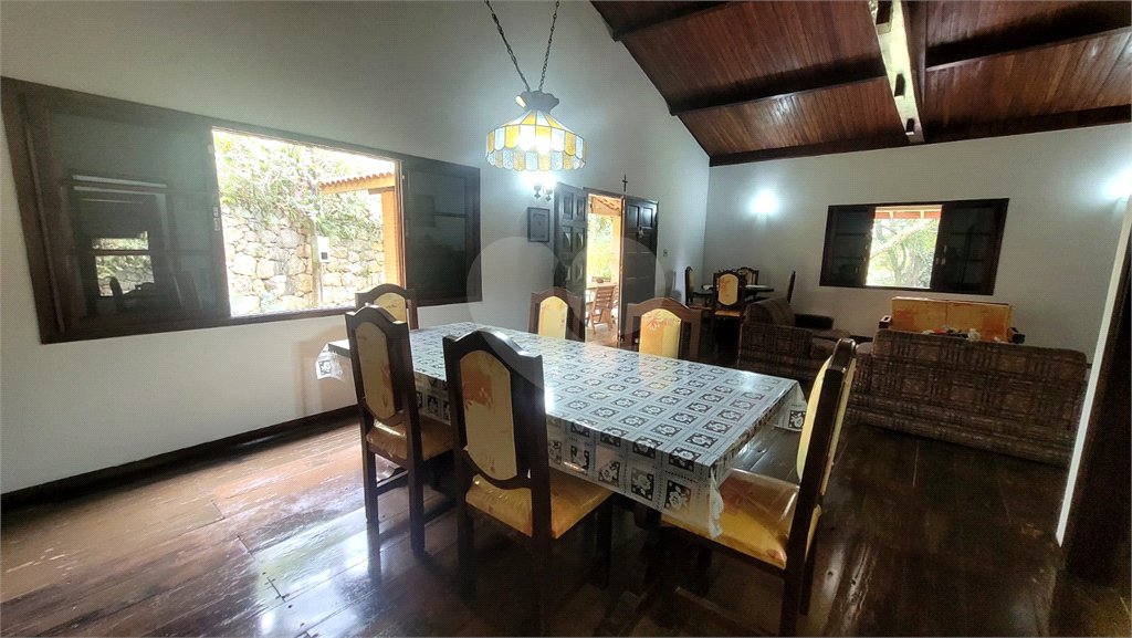 Casa Térrea à venda com 4 quartos, sendo 1 suíte, em Serra da Cantareira, Mairiporã, SP