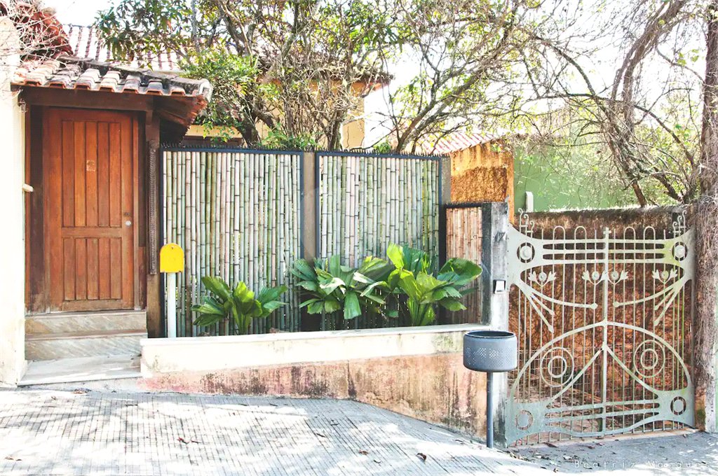 Casa à venda com 3 quartos, sendo 1 suíte, no Centro, São Roque, SP