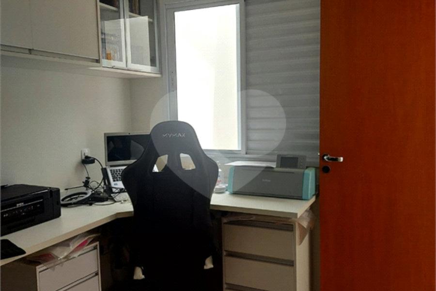 Casa à venda com 3 suítes no condomínio Residencial Gaya, São Paulo - SP