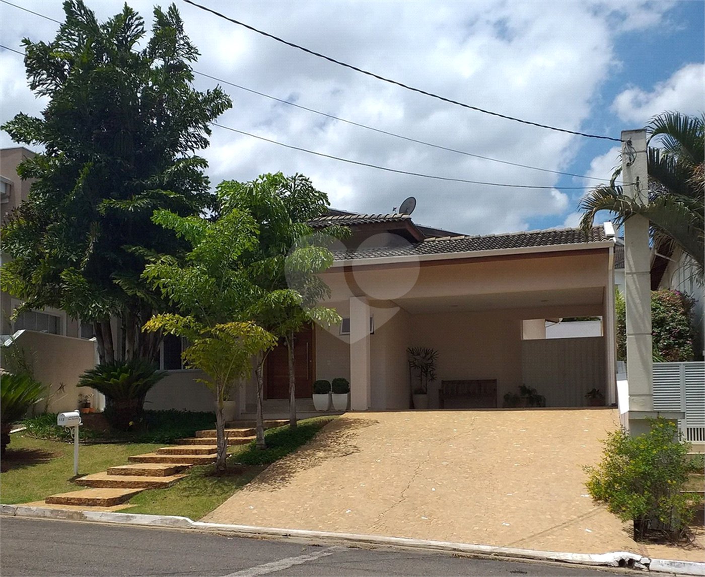 Casa à venda com 4 suítes no condomínio Jardim Theodora, Itu - SP