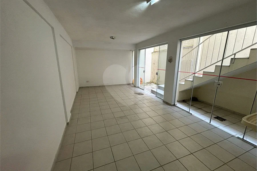 Sobrado à venda ou para alugar com 2 quartos em Vila Nova Cachoeirinha, São Paulo, SP