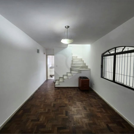 Casa à venda com 3 quartos, sendo 1 suíte,  em Jardim Celeste, São Paulo, SP