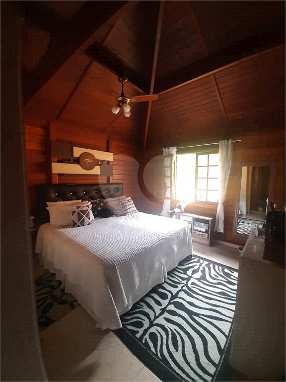Chácara à venda com 5 quartos, sendo 2 suítes, em Terra Preta (terra Preta), Mairiporã, SP