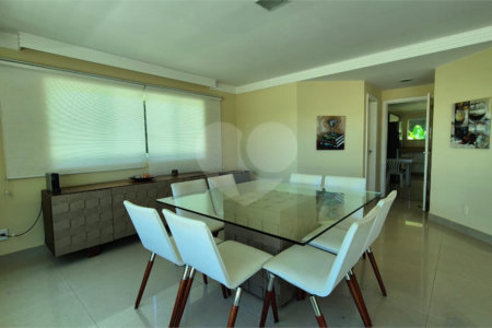 Casa à venda com 6 quartos, sendo 4 suítes, em Ferradura, Armação dos Búzios, RJ