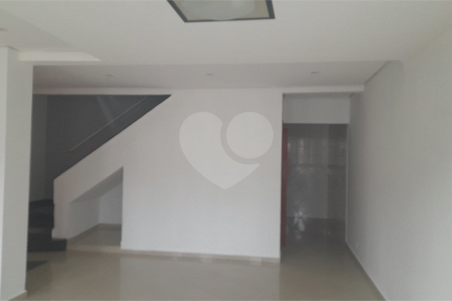 Sobrado à venda com 3 quartos, sendo 1 suíte, em Tremembé, São Paulo, SP