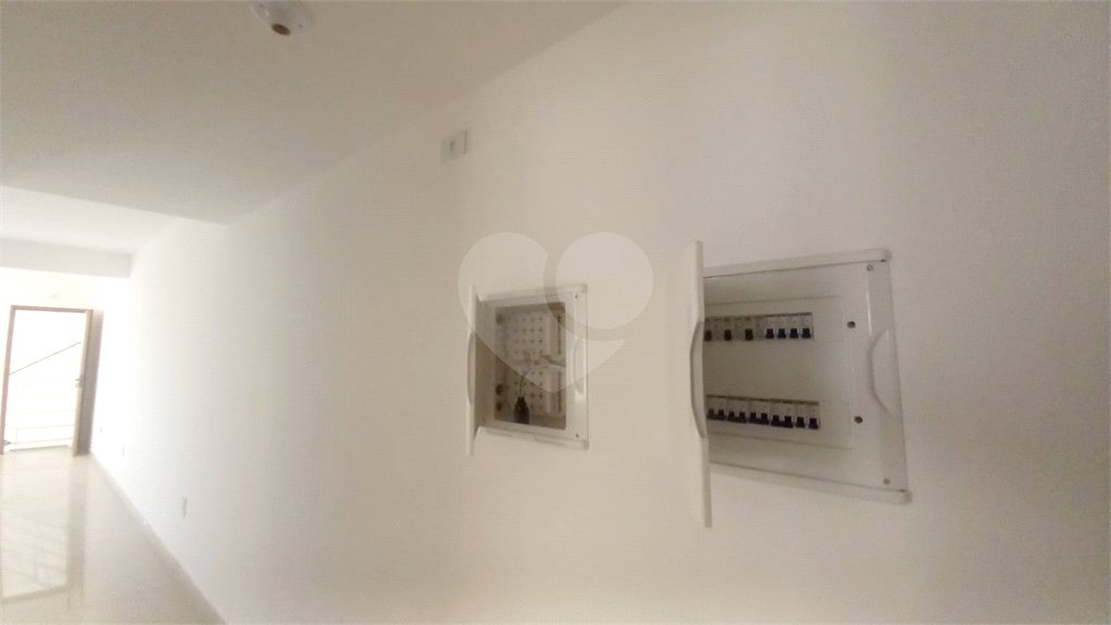 Apartamento à venda com 2 quartos, sendo 1 suíte, em Fluminense, São Pedro da Aldeia, RJ