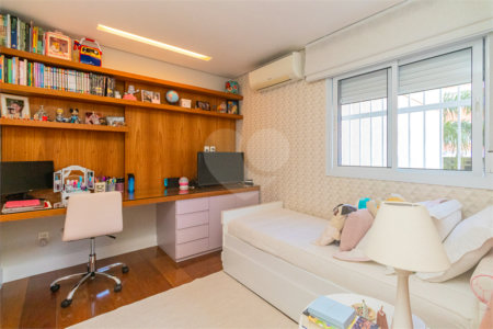 Apartamento à venda com 3 suítes em Alto da Boa Vista, São Paulo, SP