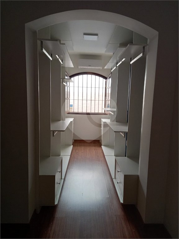 Casa à venda com 4 quartos, sendo 1 suíte,  em Vila Oliveira, Mogi das Cruzes, SP