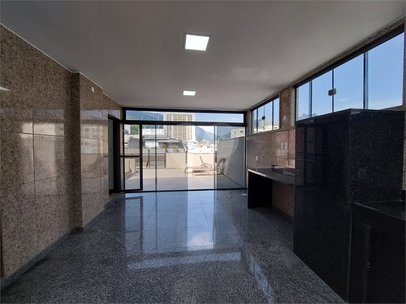 Cobertura à venda com 3 quartos, sendo 2 suítes, em Tijuca, Rio de Janeiro, RJ