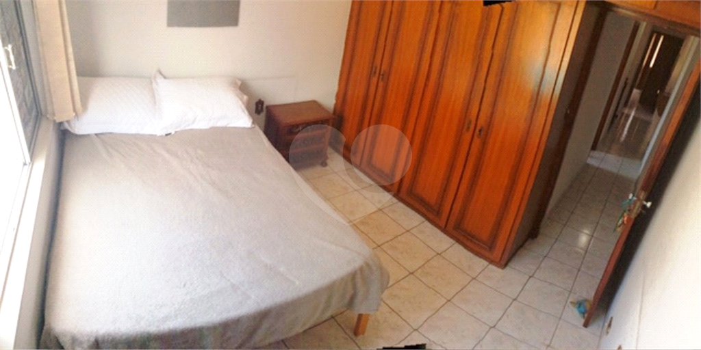 Sobrado à venda com 3 quartos em Parque Independência, São Paulo, SP