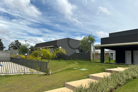 Casa à venda com 2 quartos no condomínio Villa Magari, Sorocaba - SP