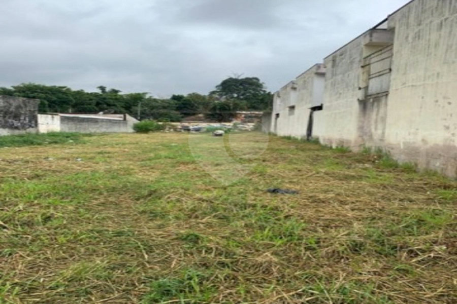 Terreno à venda em Guaianazes, São Paulo, SP