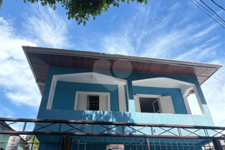 Casa à venda com 3 quartos, sendo 1 suíte, em Bosque dos Eucaliptos, São José dos Campos, SP