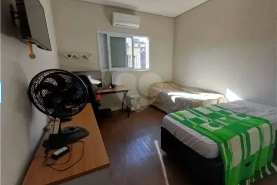 Sobrado à venda com 4 quartos, sendo 1 suíte, em Jaraguá, São Paulo, SP