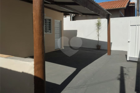 Casa à venda com 2 quartos em Jardim Roberto Selmi Dei, Araraquara, SP