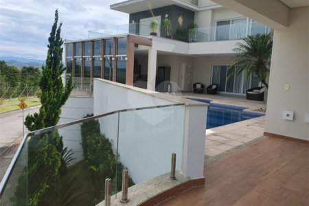 Casa à venda com 4 suítes no condomínio Residencial Jaguary, São José dos Campos - SP