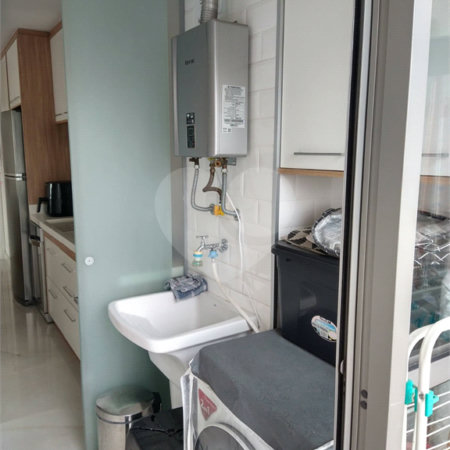 Apartamento à venda com 3 quartos, sendo 1 suíte, em Santo Amaro, São Paulo, SP