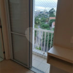 Apartamento à venda ou para alugar com 3 quartos, sendo 1 suíte, em Cidade São Francisco, São Paulo, SP