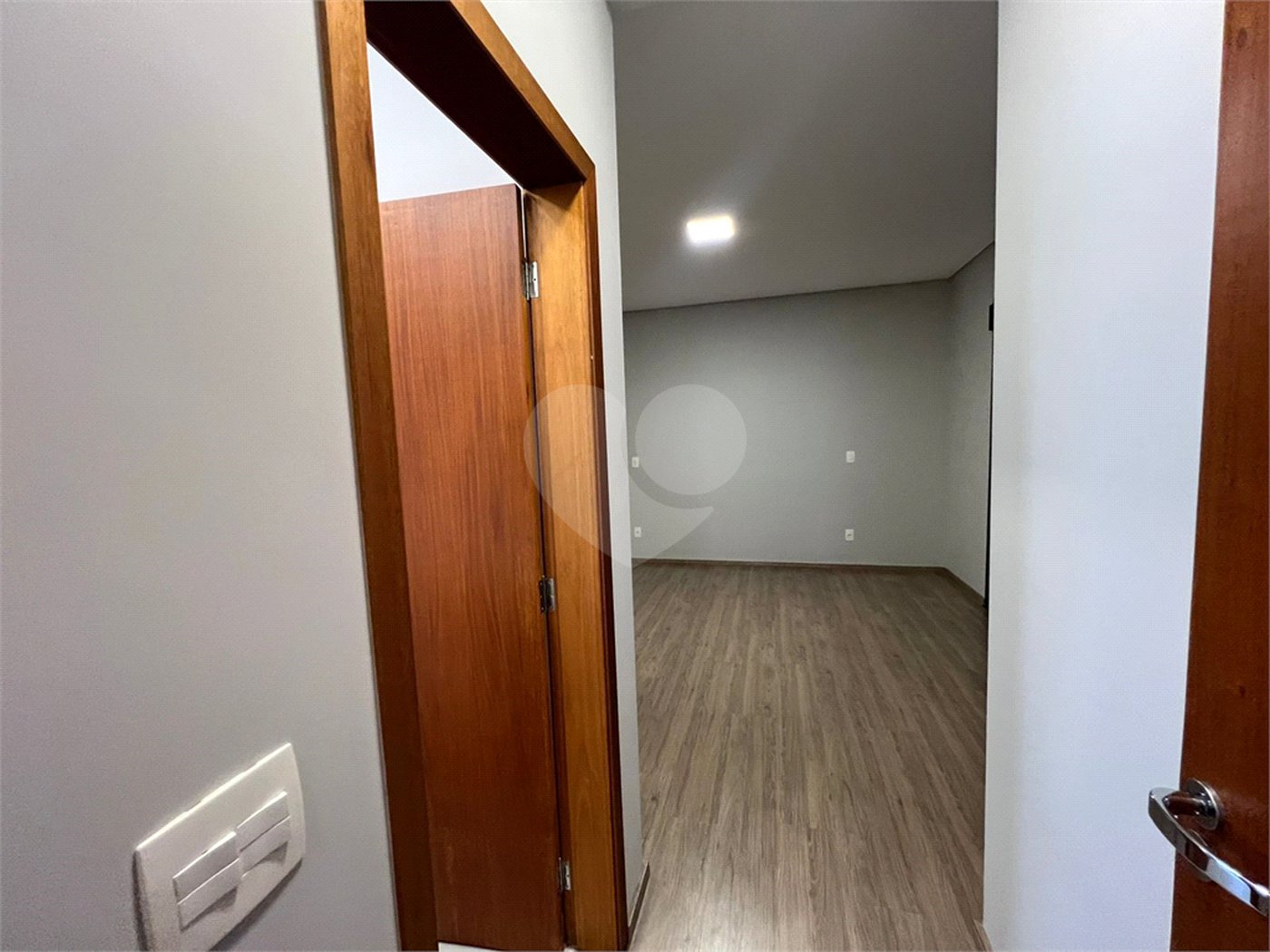 Casa à venda com 3 suítes no condomínio Alphaville Nova Esplanada, Votorantim - SP