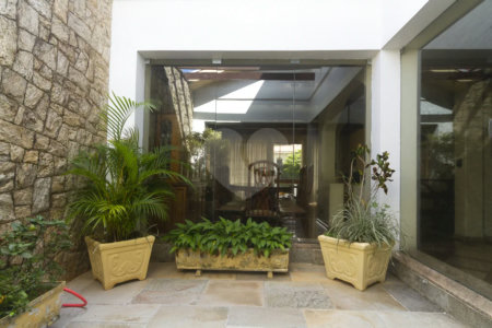 Casa à venda com 4 suítes em Jardim Franca, São Paulo, SP