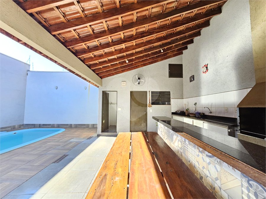 Casa à venda com 3 quartos, sendo 1 suíte,  em Jardim Jóquei Clube, Ribeirão Preto, SP