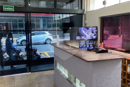 Apartamento à venda com 2 quartos no Centro, Araraquara, SP