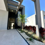 Casa à venda com 3 quartos, sendo 1 suíte, no condomínio Horto Florestal Villagio, Sorocaba - SP