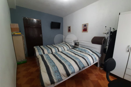 Sobrado à venda com 4 quartos, sendo 1 suíte, em Jardim Japão, São Paulo, SP