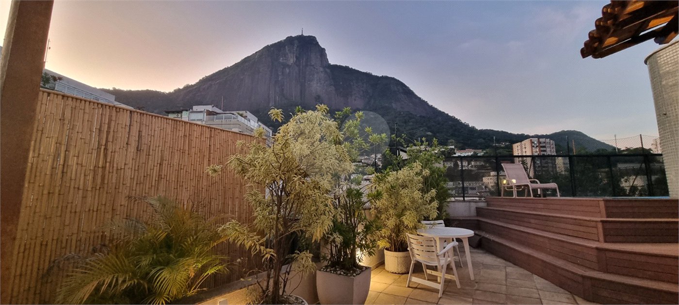 Cobertura à venda com 3 quartos, sendo 2 suítes,  em Lagoa, Rio de Janeiro, RJ