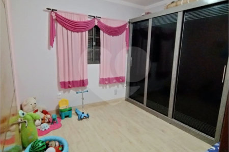 Casa térrea para venda na Vila Xavier em Araraquara/SP