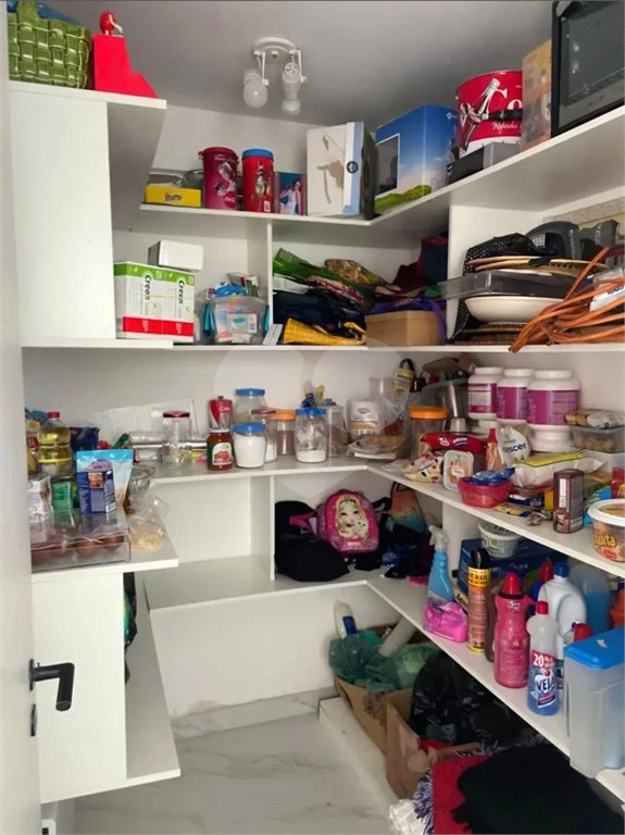 Casa à venda com 3 quartos, sendo 1 suíte,  no condomínio Villas de São Francisco I, São Paulo - SP