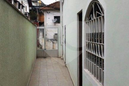 Sobrado à venda com 6 quartos em Chora Menino, São Paulo, SP