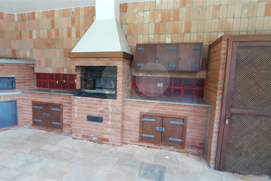 Casa à venda com 6 quartos, sendo 5 suítes, em Roseira, Mairiporã, SP