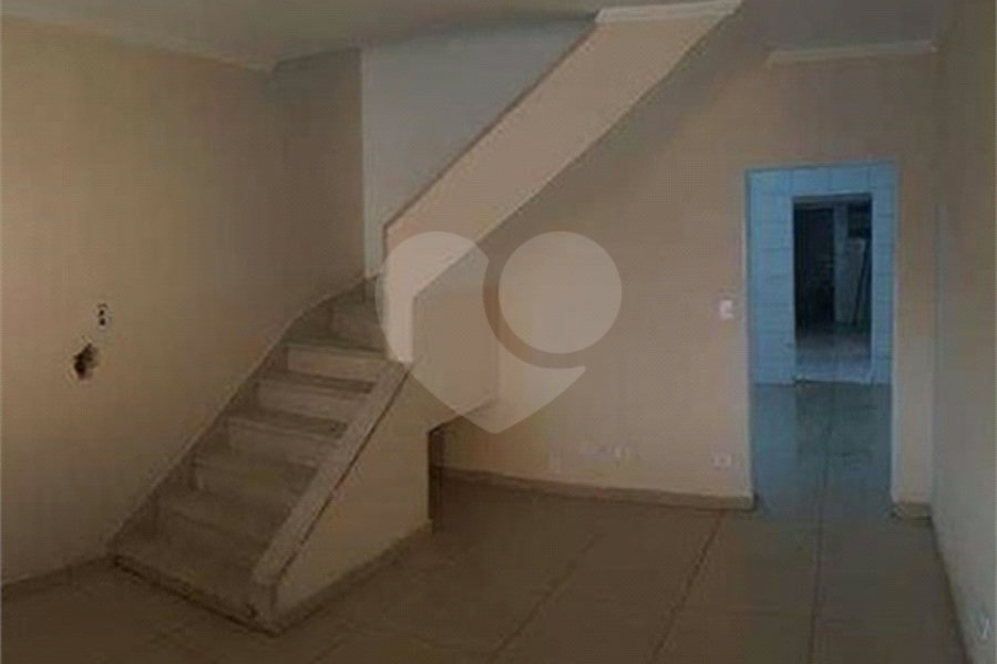Sobrado à venda com 2 quartos em Vila Guilherme, São Paulo, SP