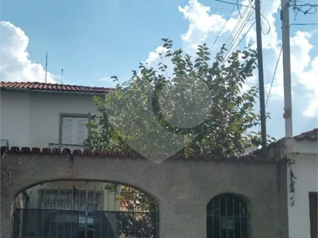 Sobrado à venda com 3 quartos, sendo 1 suíte,  em Chácara Santo Antônio, São Paulo, SP