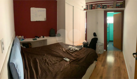 Sobrado à venda com 3 quartos, sendo 1 suíte, em Mogi Moderno, Mogi das Cruzes, SP