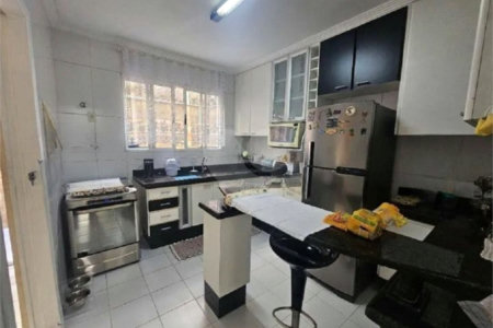 Casa à venda com 3 quartos, sendo 1 suíte,  no condomínio Residencial Villagio Vitória, Guarulhos - SP