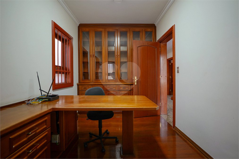 Casa à venda com 4 quartos, sendo 2 suítes, em Interlagos, São Paulo, SP