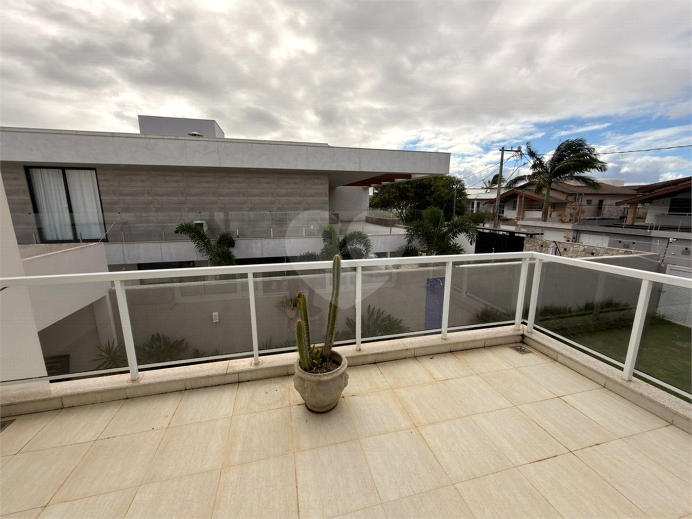 Casa à venda com 4 suítes em Portinho, Cabo Frio, RJ