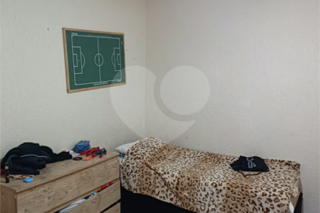 Casa à venda com 3 quartos, sendo 1 suíte,  em Jardim Santa Mônica, São Paulo, SP