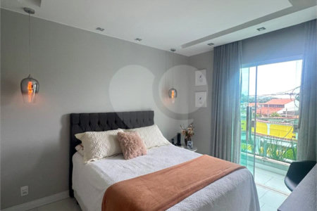Casa à venda com 4 quartos, sendo 1 suíte, em Campo Grande, Rio de Janeiro, RJ