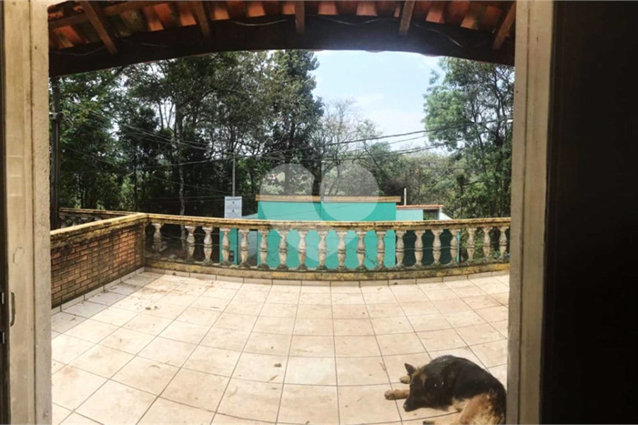 Casa à venda com 3 quartos, sendo 1 suíte, no condomínio Iara Branca, Mairiporã - SP