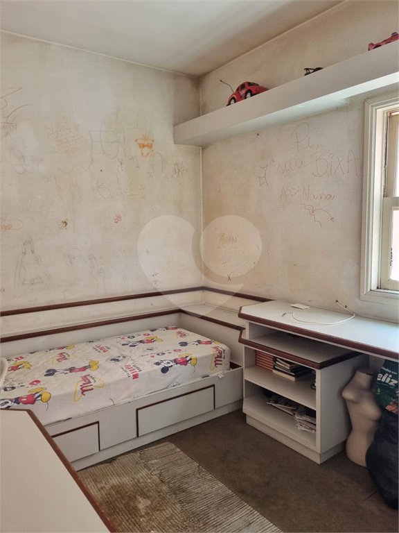 Casa à venda com 5 quartos, sendo 3 suítes, em Vila Nova Caledônia, São Paulo, SP