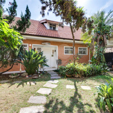 Casa Térrea à venda com 3 quartos, sendo 1 suíte, em Interlagos, São Paulo, SP